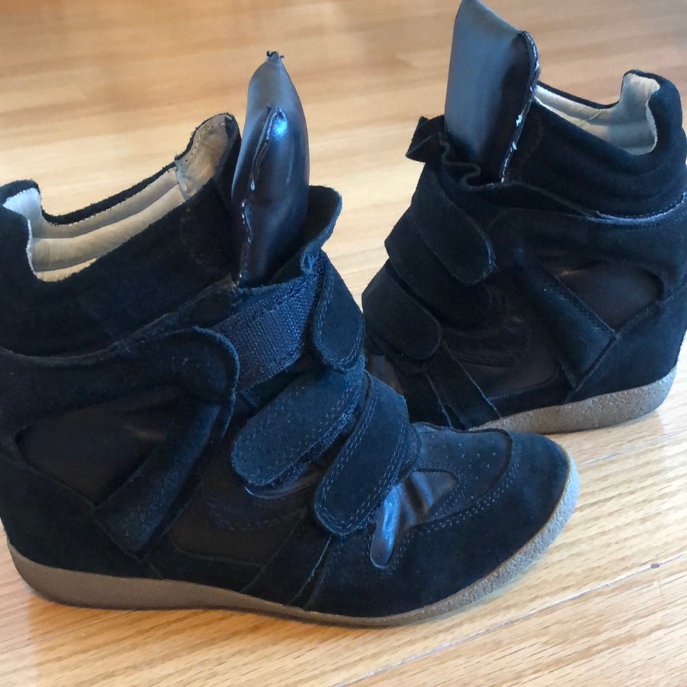 Wedge sneakers